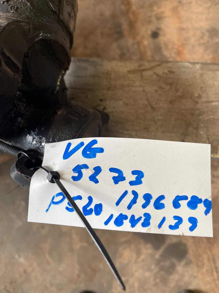 SCANIA PROPSHAFT P520 1796589 - Arbore cardanic pentru Camion: Foto 2 SCANIA PROPSHAFT P520 1796589 - Arbore cardanic pentru Camion: Foto 2