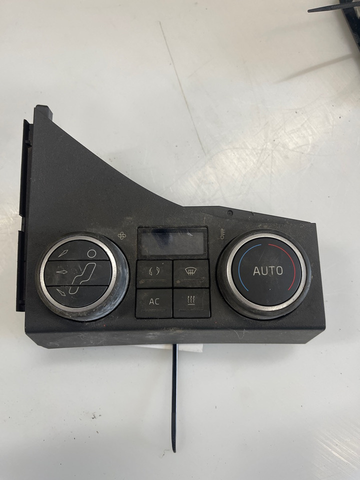 VOLVO HEAT ECU 22130999 - Tablou de bord pentru Camion: Foto 2 VOLVO HEAT ECU 22130999 - Tablou de bord pentru Camion: Foto 2