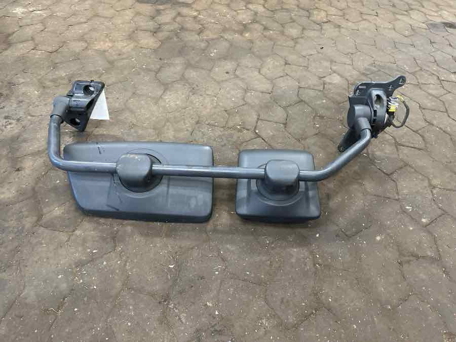 VOLVO MIRROR RIGHT 84273516 - Cabină și interior pentru Camion: Foto 1 VOLVO MIRROR RIGHT 84273516 - Cabină și interior pentru Camion: Foto 1