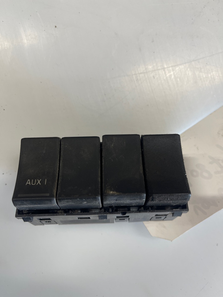 VOLVO SWITCH MODUL 22026373 - Tablou de bord pentru Camion: Foto 2 VOLVO SWITCH MODUL 22026373 - Tablou de bord pentru Camion: Foto 2