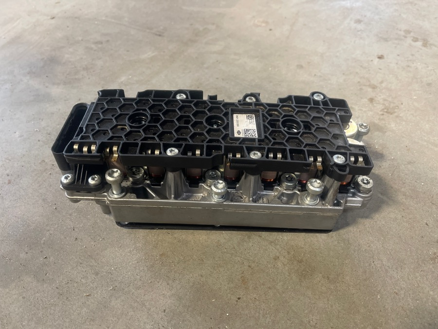 ZF TRAXTON VALVE ECU 0501.330.550 - Cutie de viteze și piese pentru Camion: Foto 1 ZF TRAXTON VALVE ECU 0501.330.550 - Cutie de viteze și piese pentru Camion: Foto 1