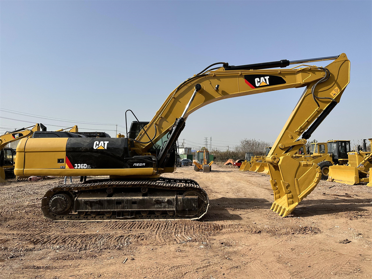 CAT 336D2L - Excavator: Foto 1 CAT 336D2L - Excavator: Foto 1