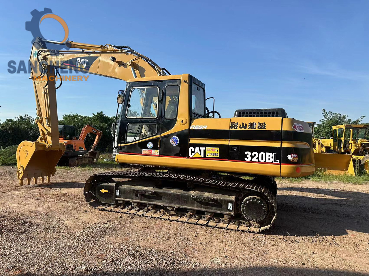 CATERPILLAR 320B - Excavator pe şenile: Foto 1 CATERPILLAR 320B - Excavator pe şenile: Foto 1