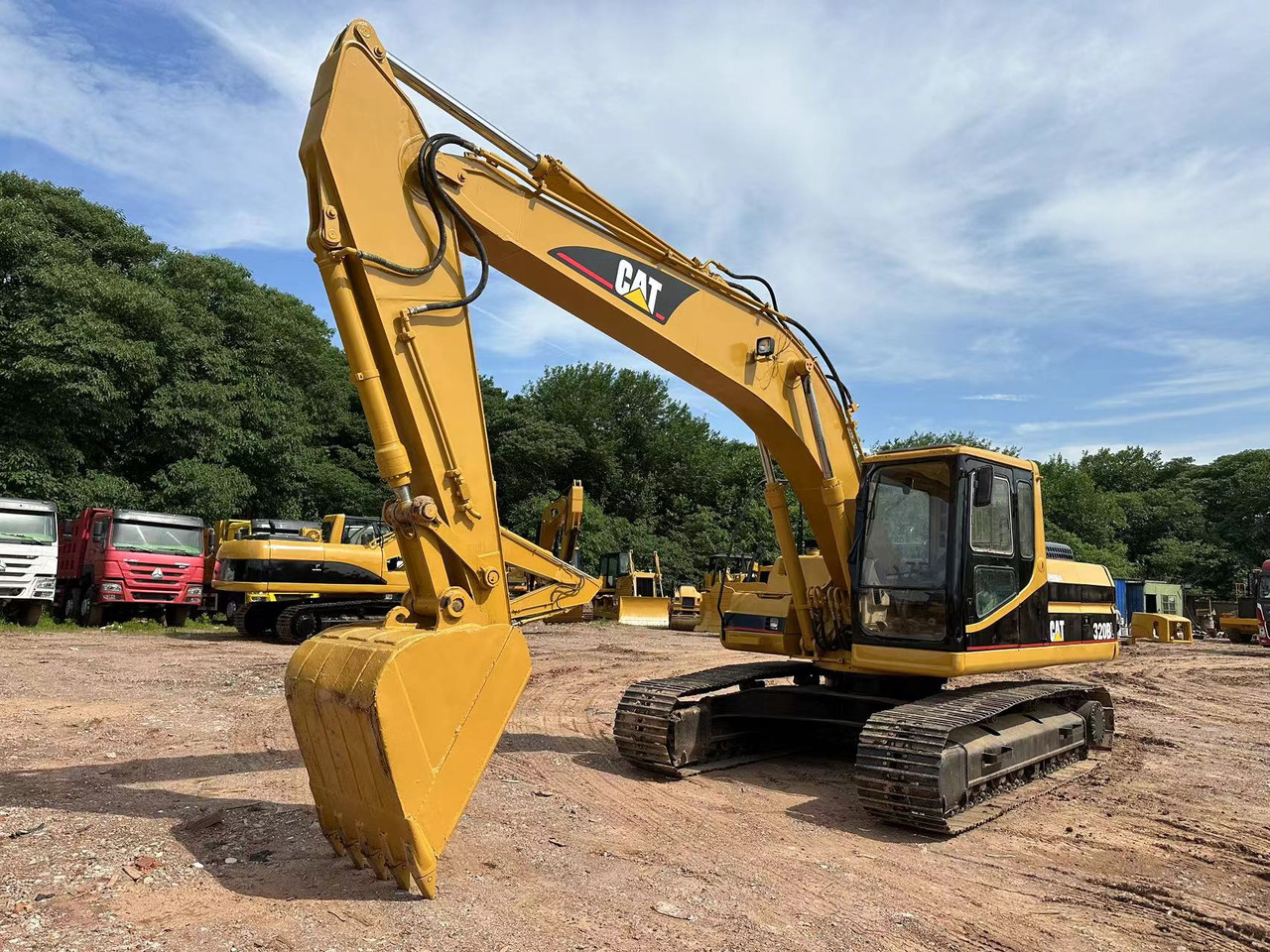 CATERPILLAR 320BL - Excavator pe şenile: Foto 5 CATERPILLAR 320BL - Excavator pe şenile: Foto 5