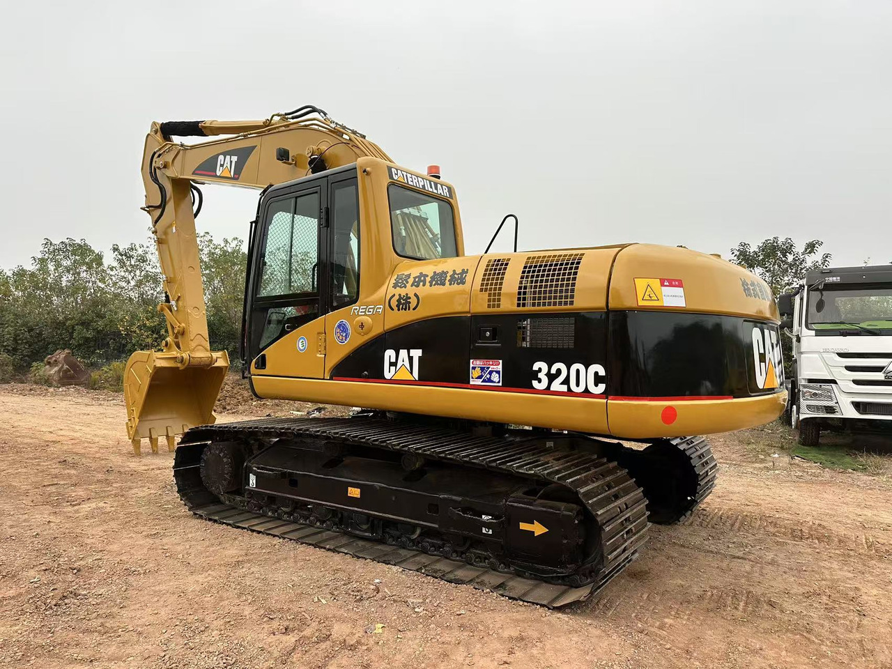CATERPILLAR 320C - Excavator pe şenile: Foto 4 CATERPILLAR 320C - Excavator pe şenile: Foto 4