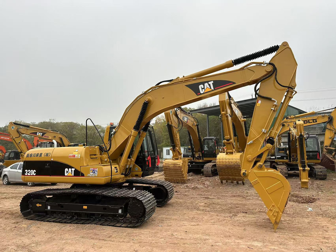 CATERPILLAR 320C - Excavator pe şenile: Foto 3 CATERPILLAR 320C - Excavator pe şenile: Foto 3
