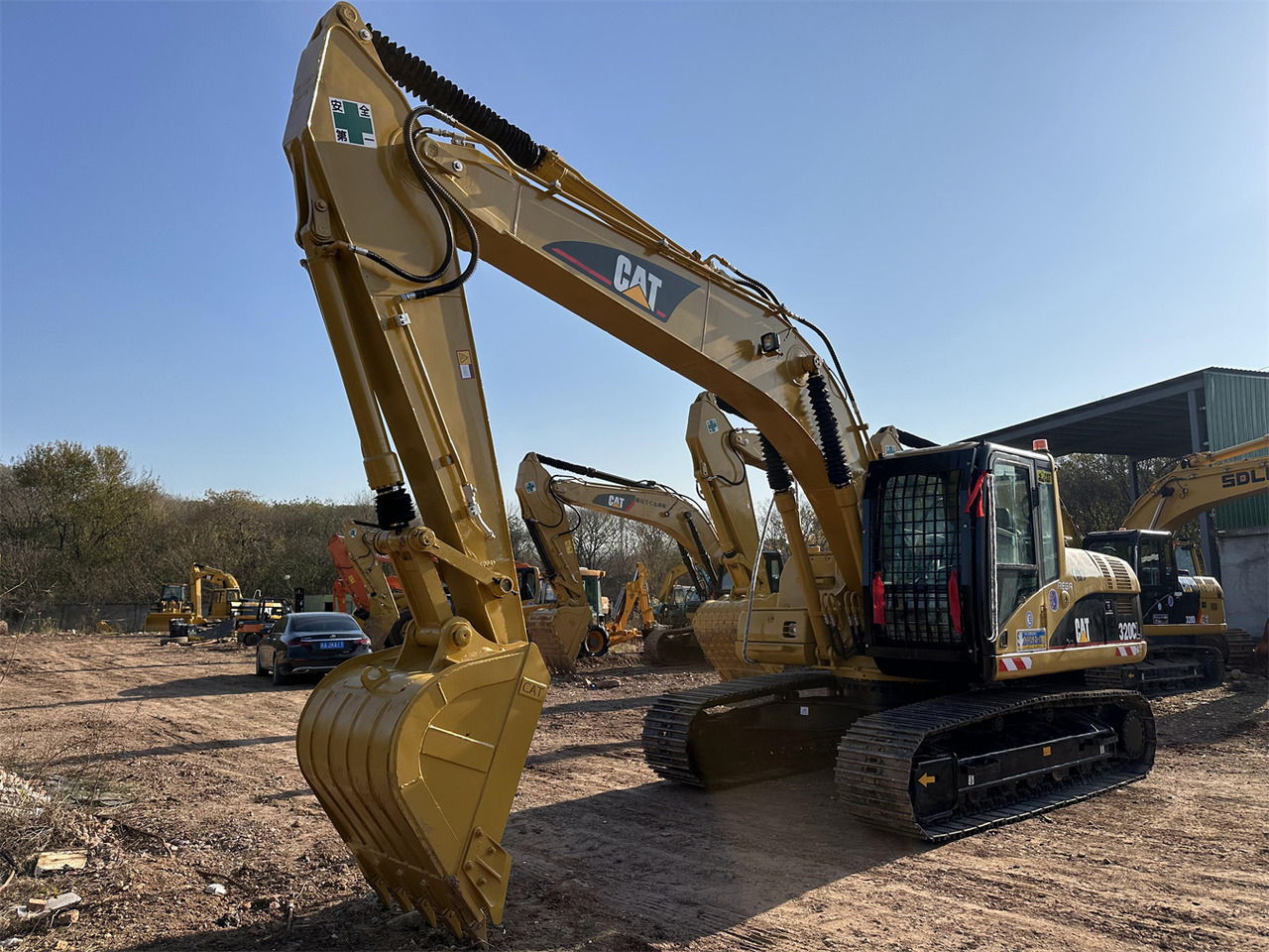 CATERPILLAR 320C - Excavator pe şenile: Foto 3 CATERPILLAR 320C - Excavator pe şenile: Foto 3