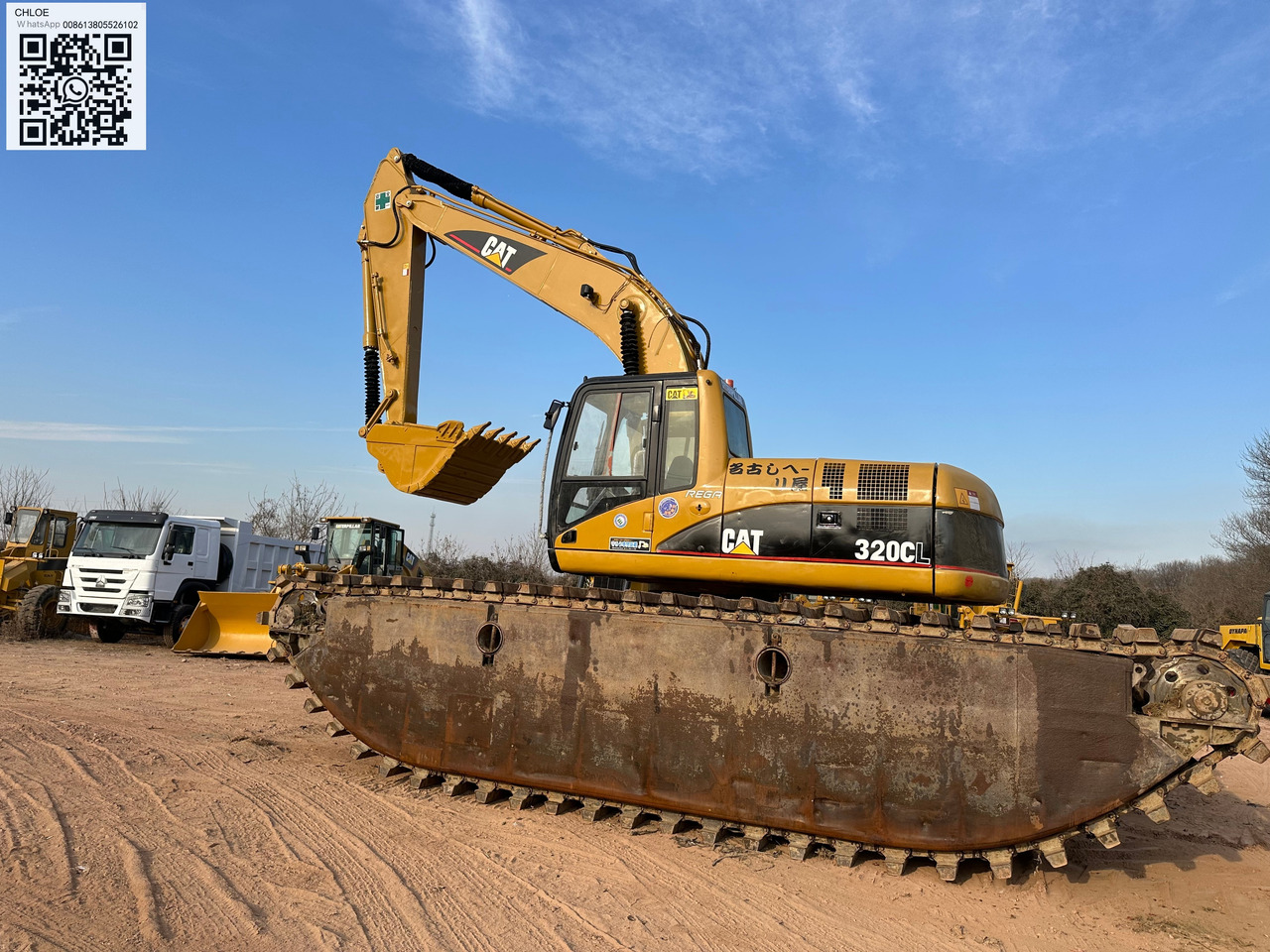 CATERPILLAR 320CL - Excavator plutitoare: Foto 1 CATERPILLAR 320CL - Excavator plutitoare: Foto 1