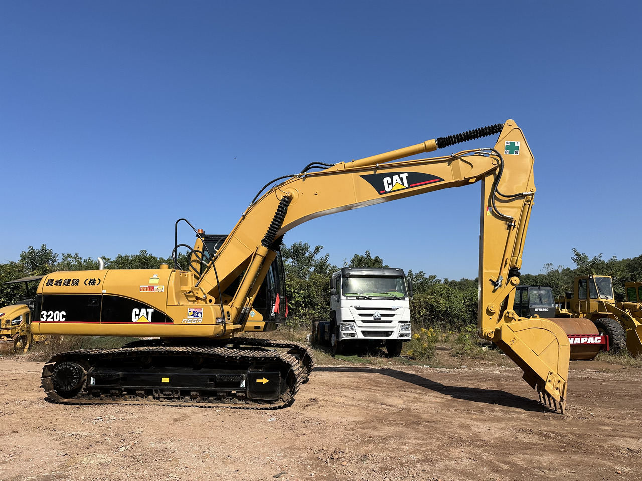CATERPILLAR 320CL - Excavator pe şenile: Foto 1 CATERPILLAR 320CL - Excavator pe şenile: Foto 1