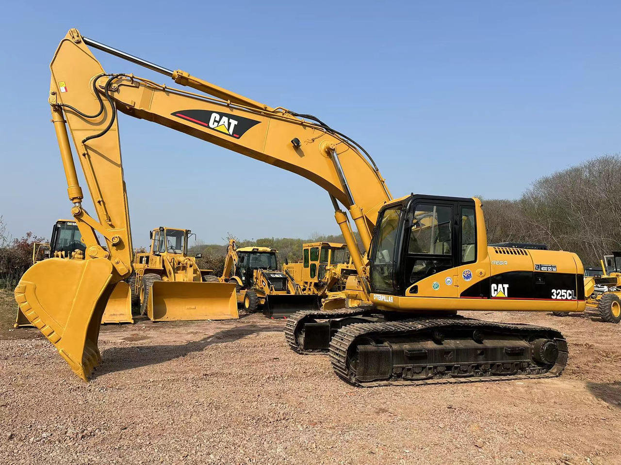 CATERPILLAR 325C - Excavator pe şenile: Foto 1 CATERPILLAR 325C - Excavator pe şenile: Foto 1