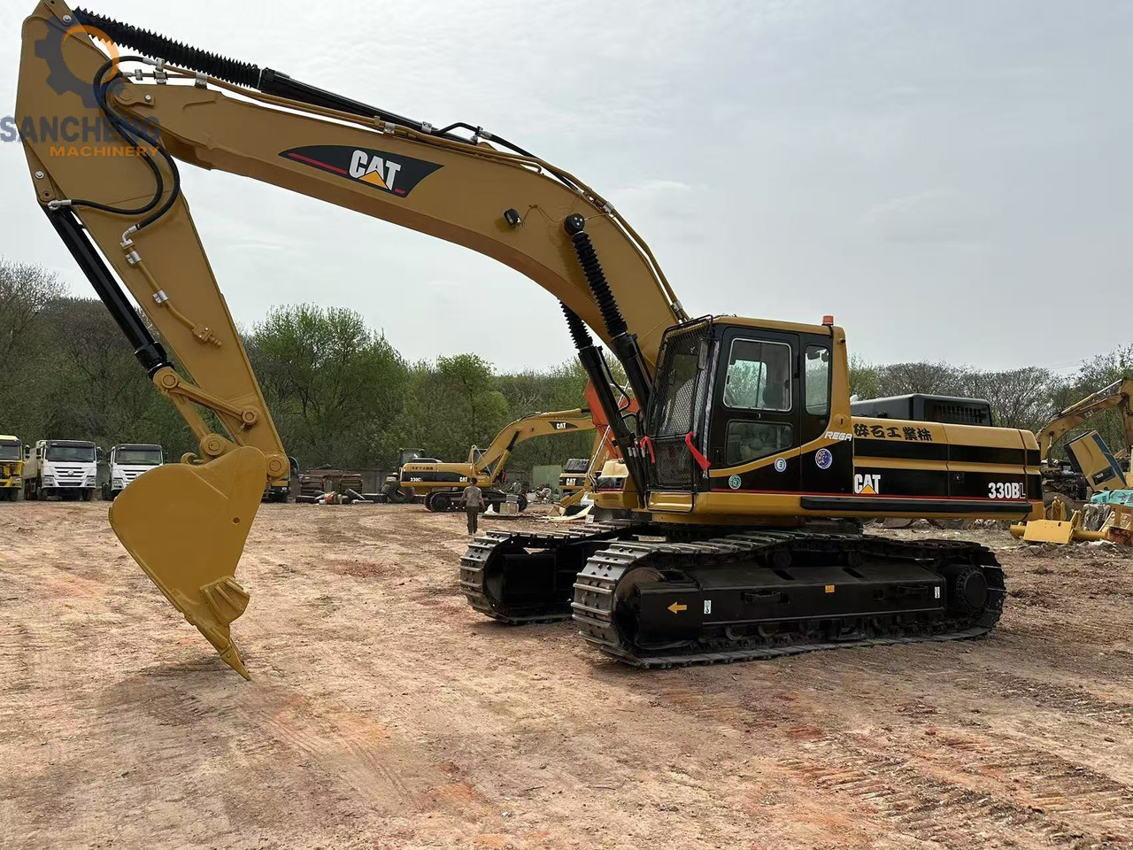 CATERPILLAR 330BL - Excavator pe şenile: Foto 3 CATERPILLAR 330BL - Excavator pe şenile: Foto 3