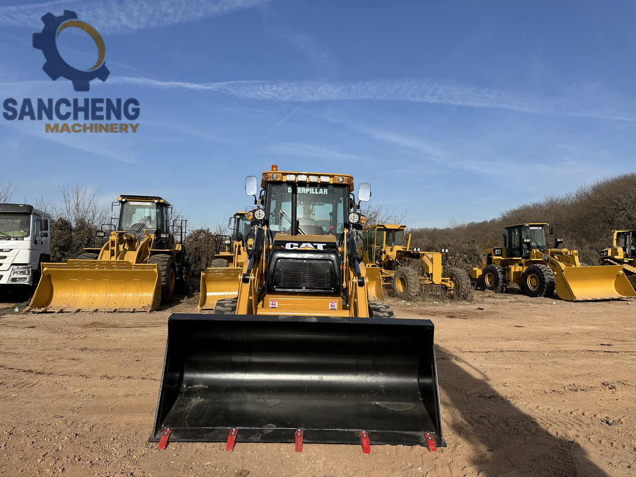 CATERPILLAR 420F2 - Buldoexcavator: Foto 3 CATERPILLAR 420F2 - Buldoexcavator: Foto 3