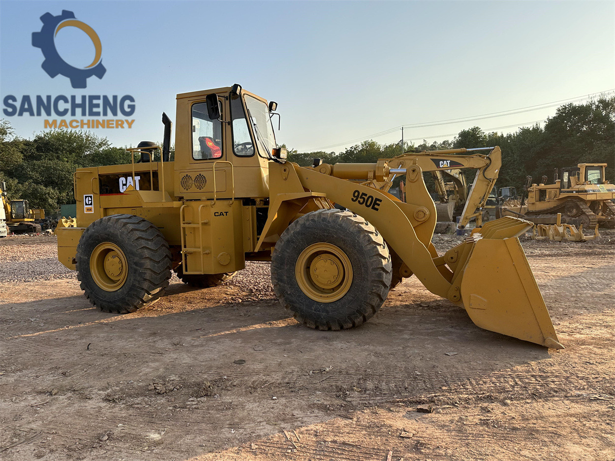 CATERPILLAR 950E - Încărcător frontal pe pneuri: Foto 5 CATERPILLAR 950E - Încărcător frontal pe pneuri: Foto 5