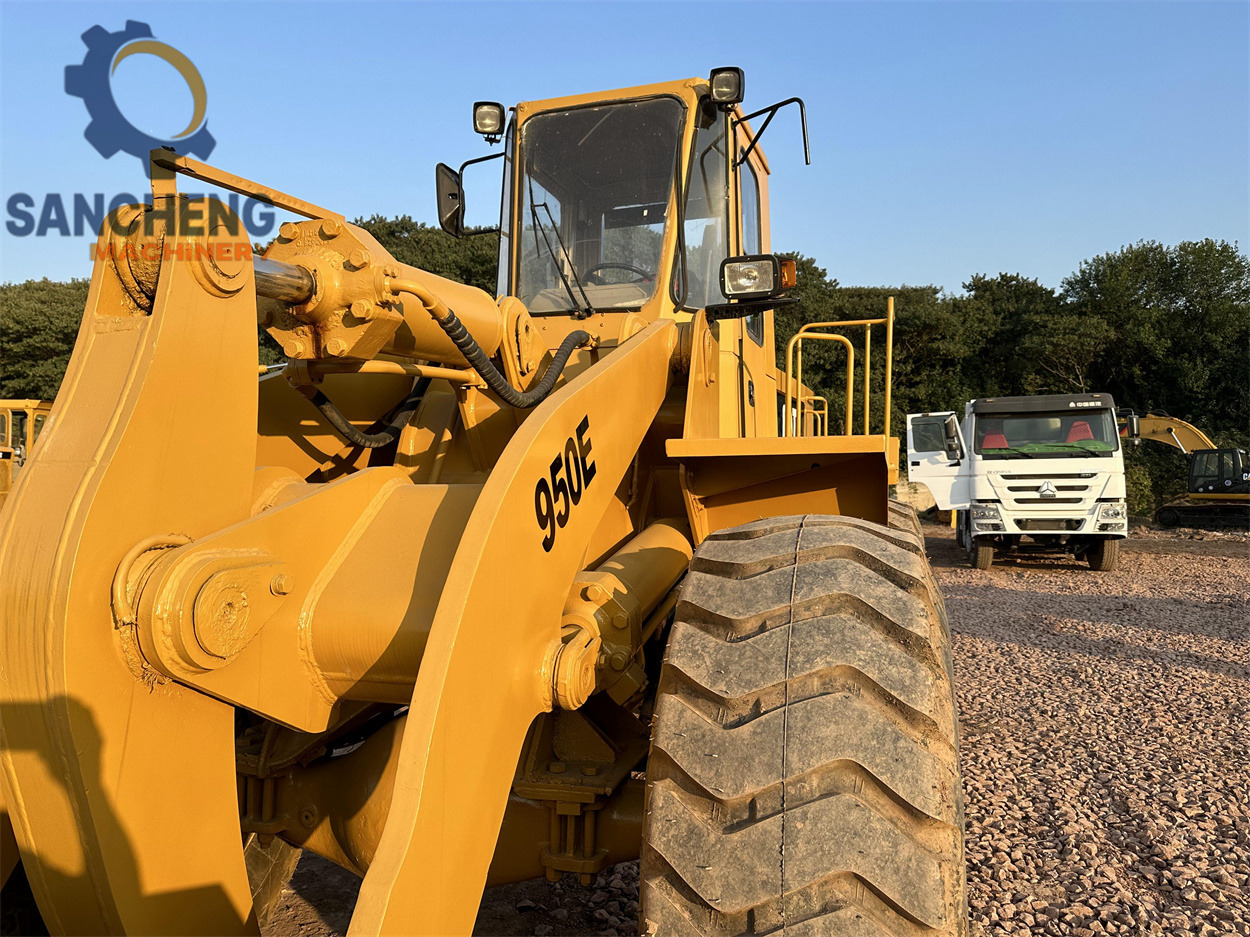 CATERPILLAR 950E - Încărcător frontal pe pneuri: Foto 5 CATERPILLAR 950E - Încărcător frontal pe pneuri: Foto 5