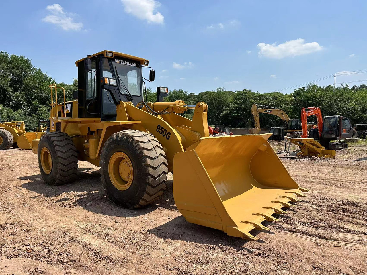 CATERPILLAR 950G - Încărcător frontal pe pneuri: Foto 2 CATERPILLAR 950G - Încărcător frontal pe pneuri: Foto 2