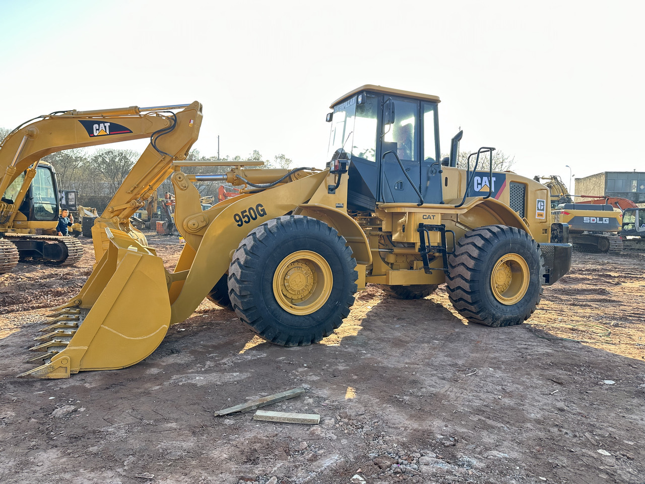 CATERPILLAR 950G - Încărcător frontal pe pneuri: Foto 1 CATERPILLAR 950G - Încărcător frontal pe pneuri: Foto 1