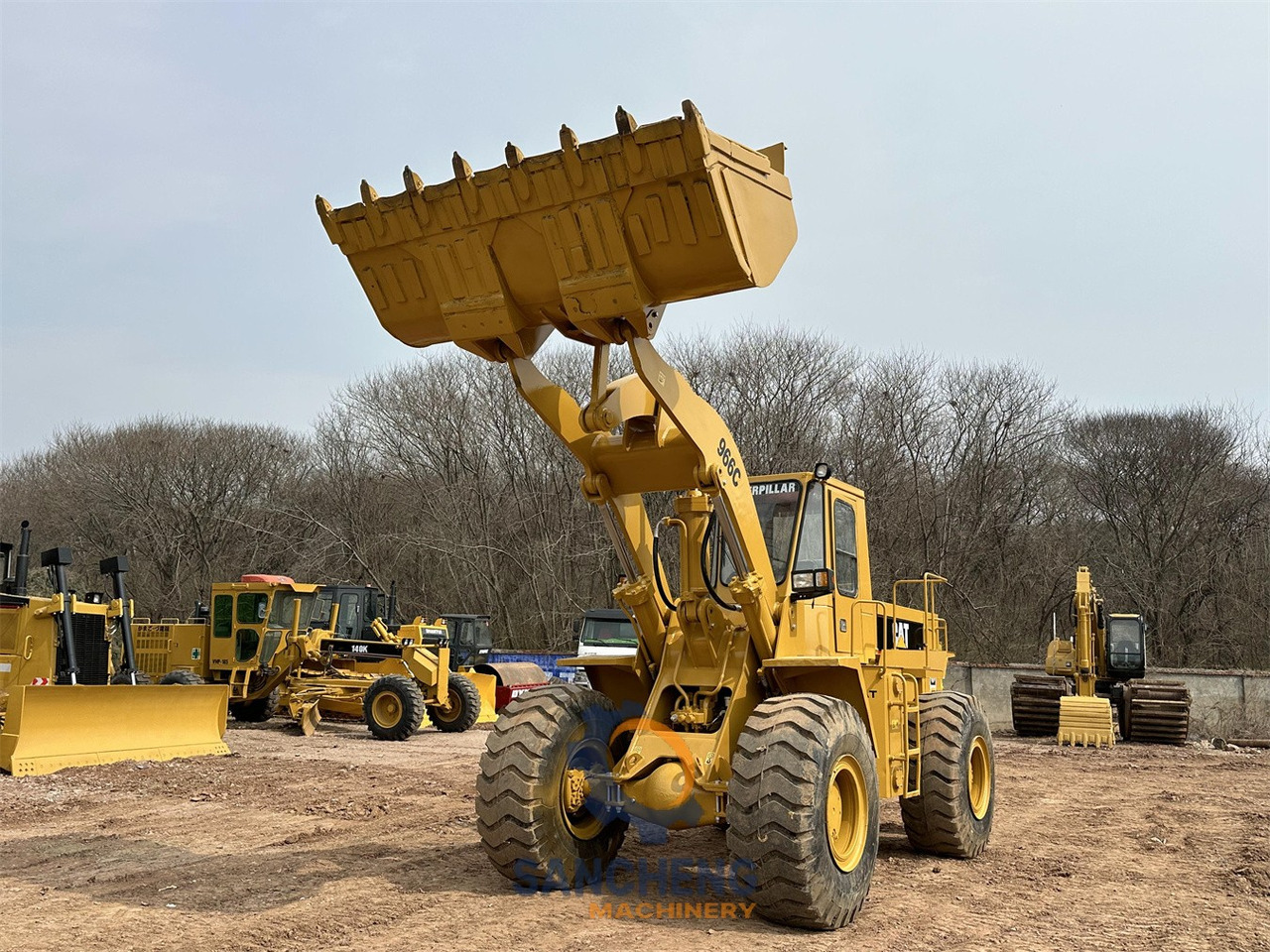 Încărcător frontal pe pneuri CATERPILLAR 966C: Foto 7 Încărcător frontal pe pneuri CATERPILLAR 966C: Foto 7