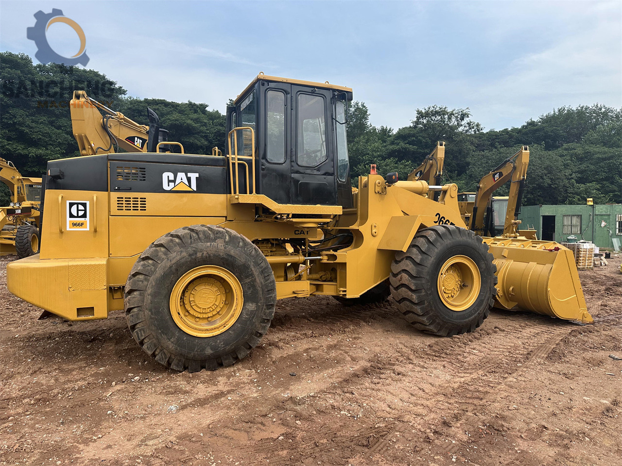 CATERPILLAR 966F - Încărcător frontal pe pneuri: Foto 4 CATERPILLAR 966F - Încărcător frontal pe pneuri: Foto 4