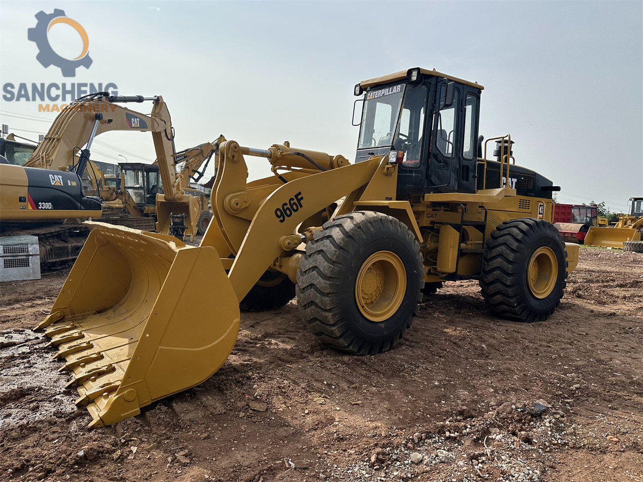 CATERPILLAR 966F - Încărcător frontal pe pneuri: Foto 1 CATERPILLAR 966F - Încărcător frontal pe pneuri: Foto 1