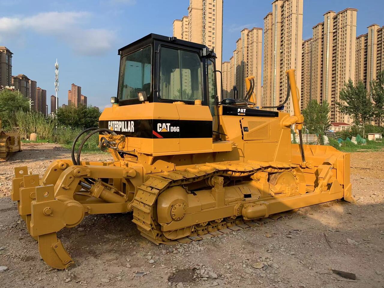 CATERPILLAR D6G - Buldozer: Foto 2 CATERPILLAR D6G - Buldozer: Foto 2