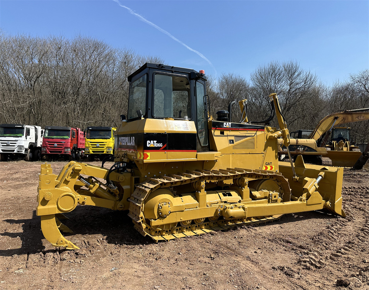 CATERPILLAR D6G - Excavator: Foto 1 CATERPILLAR D6G - Excavator: Foto 1