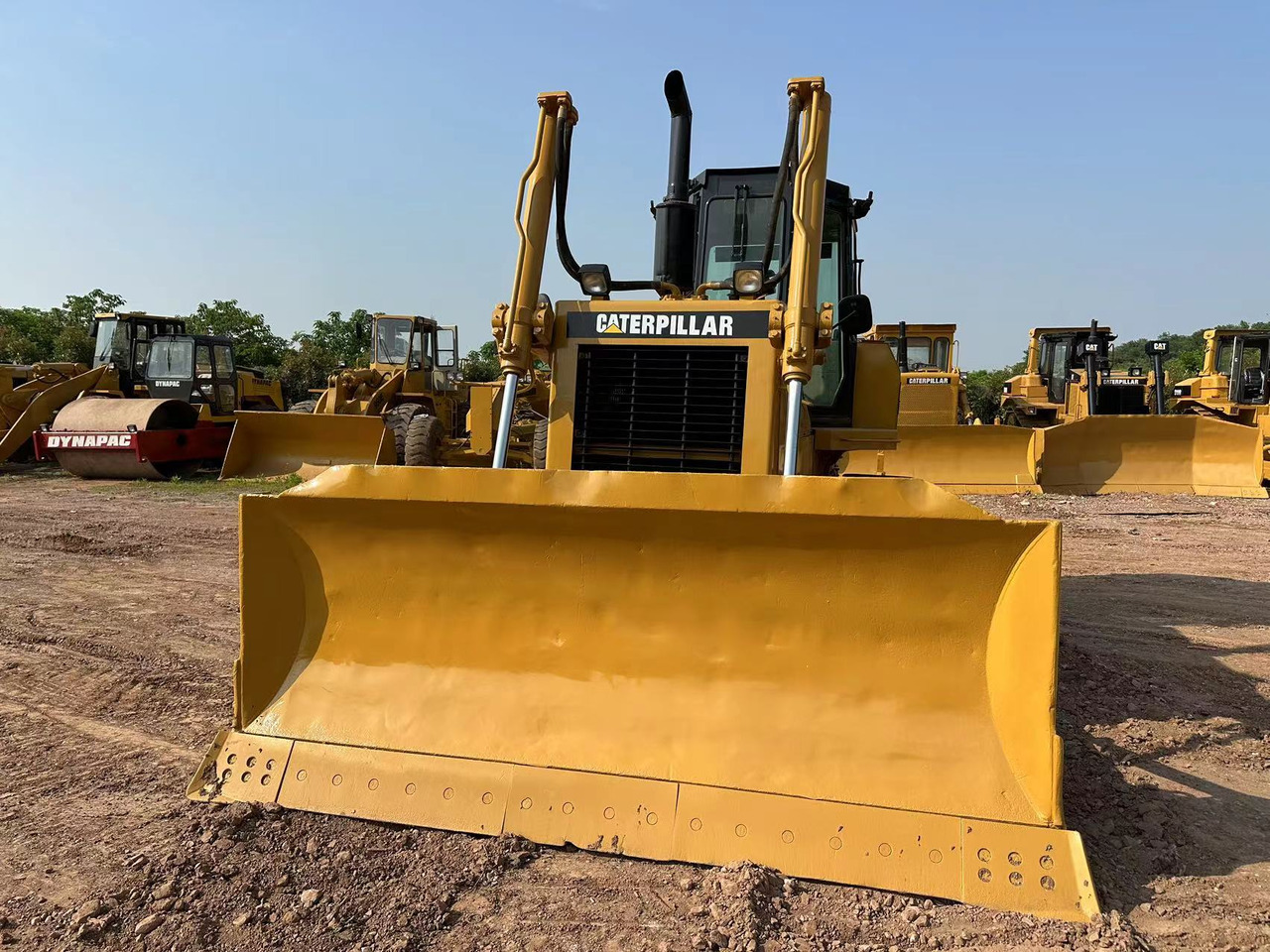 CATERPILLAR D6G Crawler Dozer - Buldozer: Foto 2 CATERPILLAR D6G Crawler Dozer - Buldozer: Foto 2
