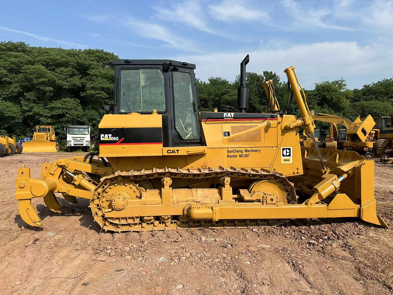 CATERPILLAR D6G Crawler Dozer - Buldozer: Foto 4 CATERPILLAR D6G Crawler Dozer - Buldozer: Foto 4