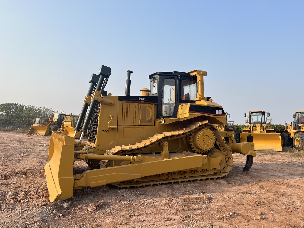 CATERPILLAR D8R - Buldozer: Foto 2 CATERPILLAR D8R - Buldozer: Foto 2