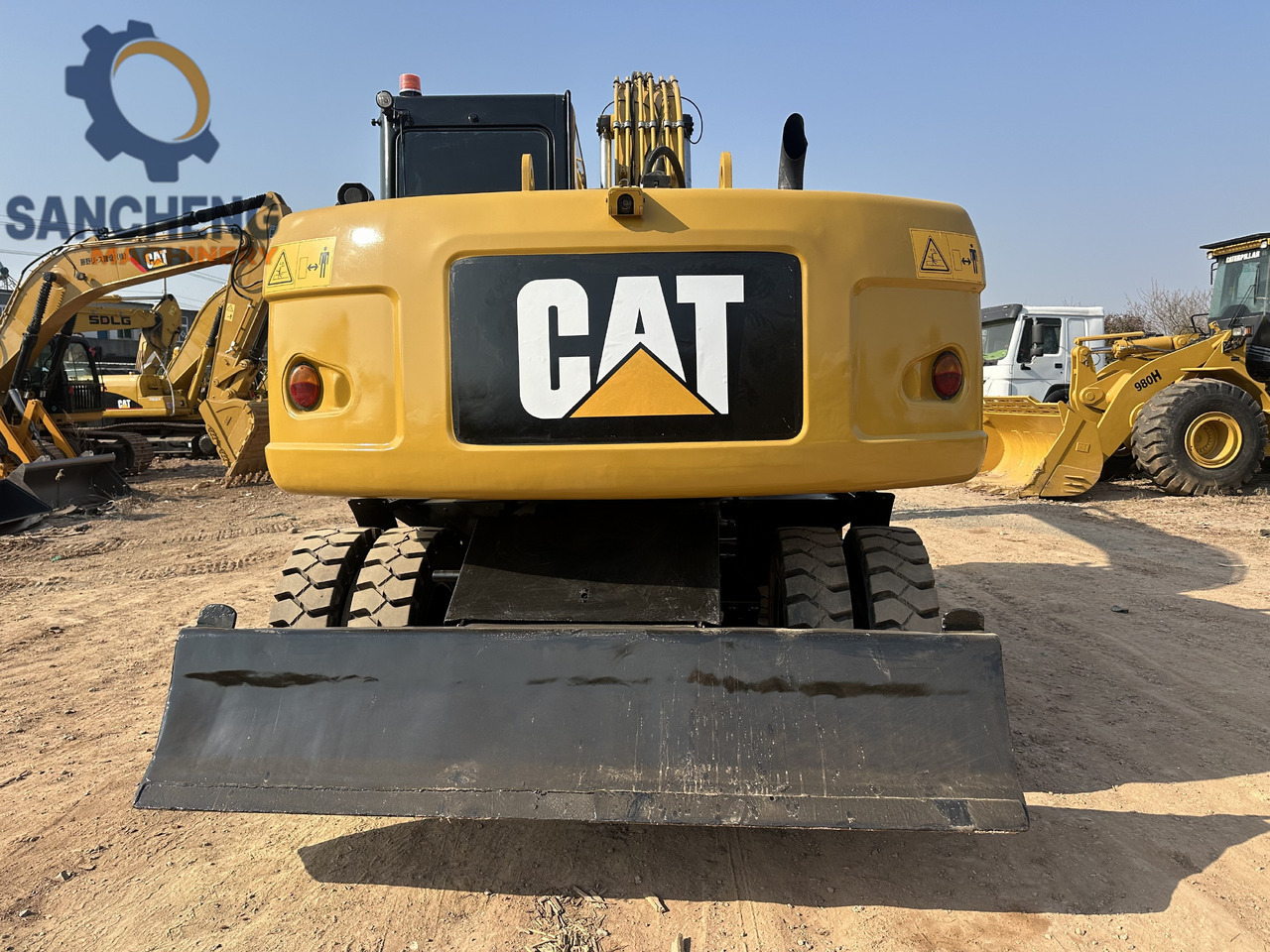 CATERPILLAR M320D2 - Excavator pe roţi: Foto 4 CATERPILLAR M320D2 - Excavator pe roţi: Foto 4