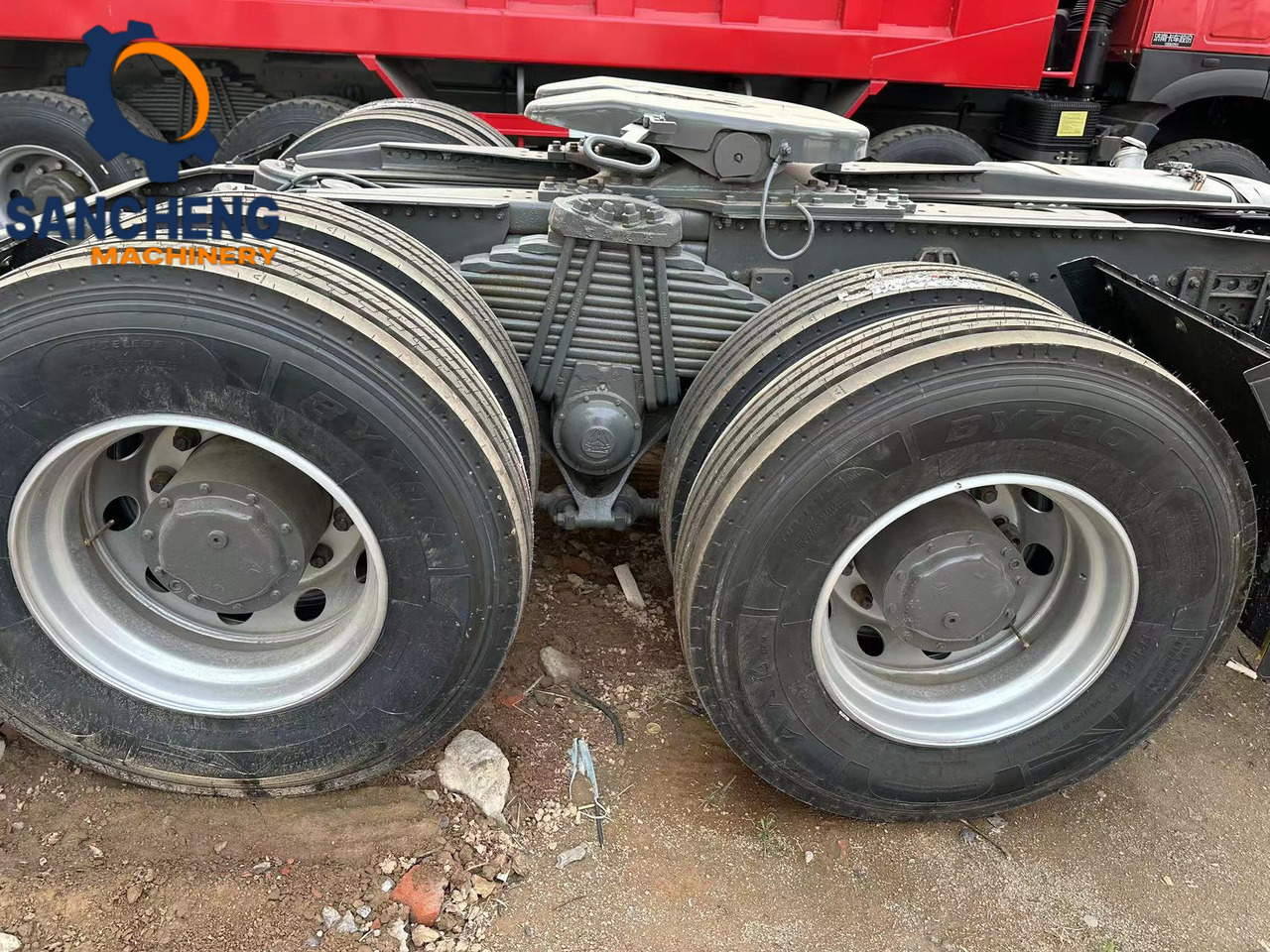 Leasing de Sinotruk HOWO 380hp 6X4 Tractor Sinotruk HOWO 380hp 6X4 Tractor: Foto 11