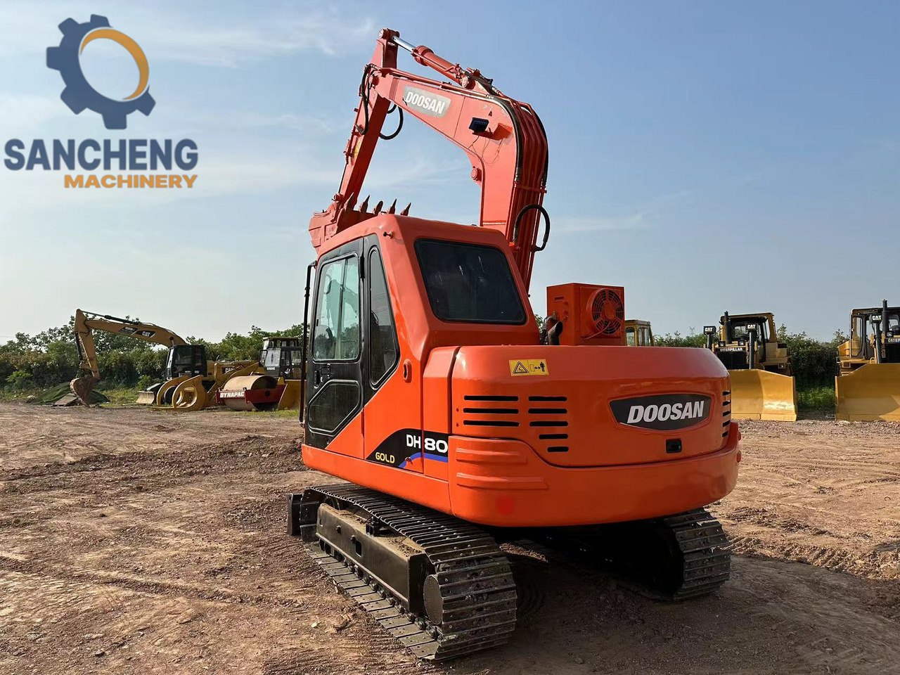DOOSAN DH80 Mini Excavator - Excavator pe şenile: Foto 2 DOOSAN DH80 Mini Excavator - Excavator pe şenile: Foto 2