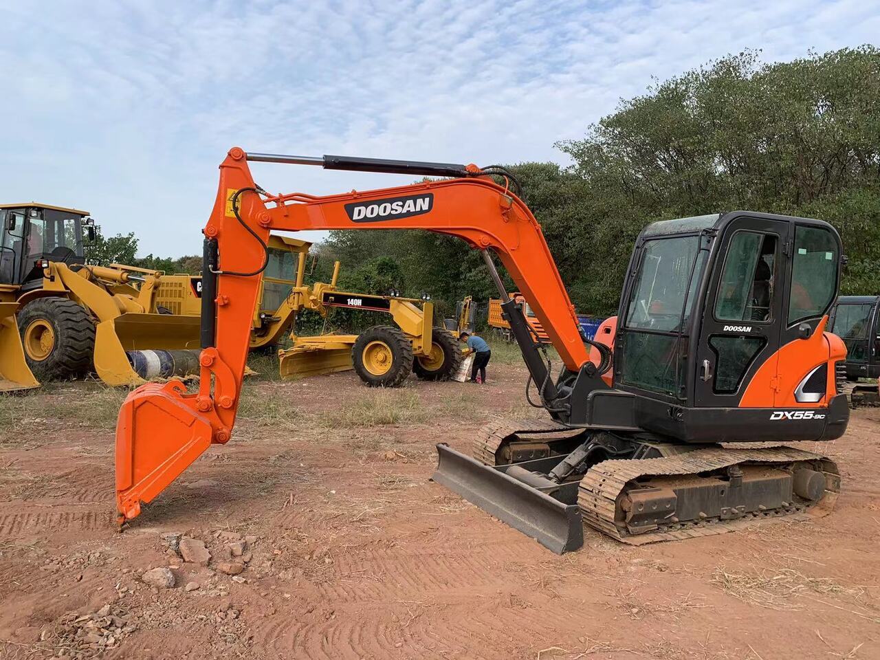DOOSAN DX55 - Excavator: Foto 1 DOOSAN DX55 - Excavator: Foto 1
