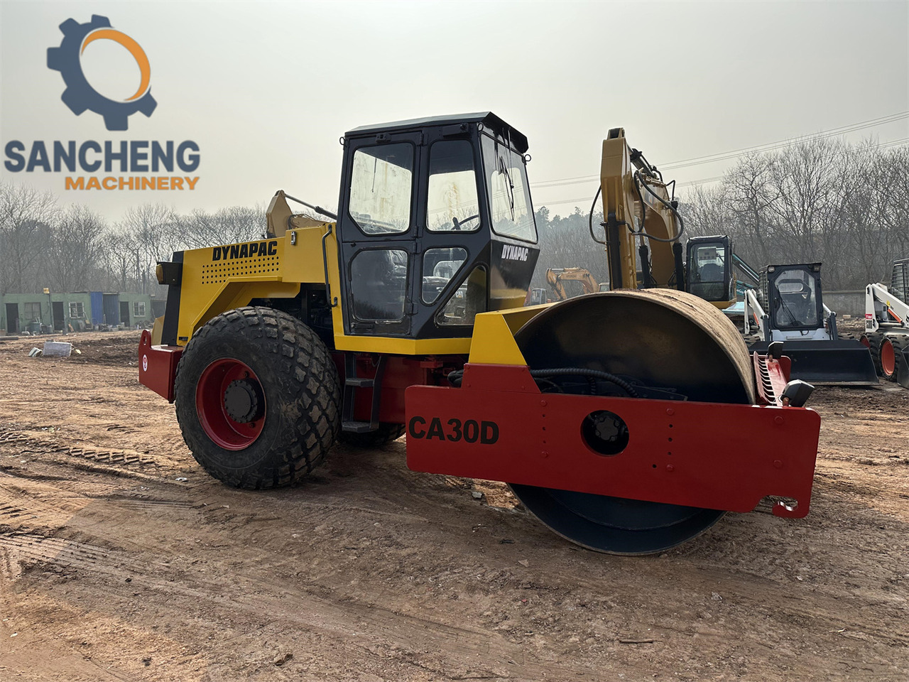 DYNAPAC CA30D - Cilindru compactor: Foto 4 DYNAPAC CA30D - Cilindru compactor: Foto 4