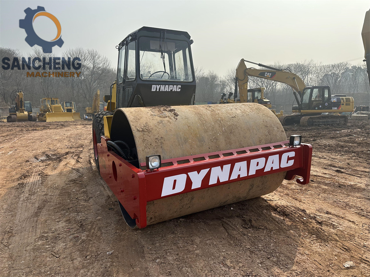 DYNAPAC CA30D - Cilindru compactor: Foto 5 DYNAPAC CA30D - Cilindru compactor: Foto 5