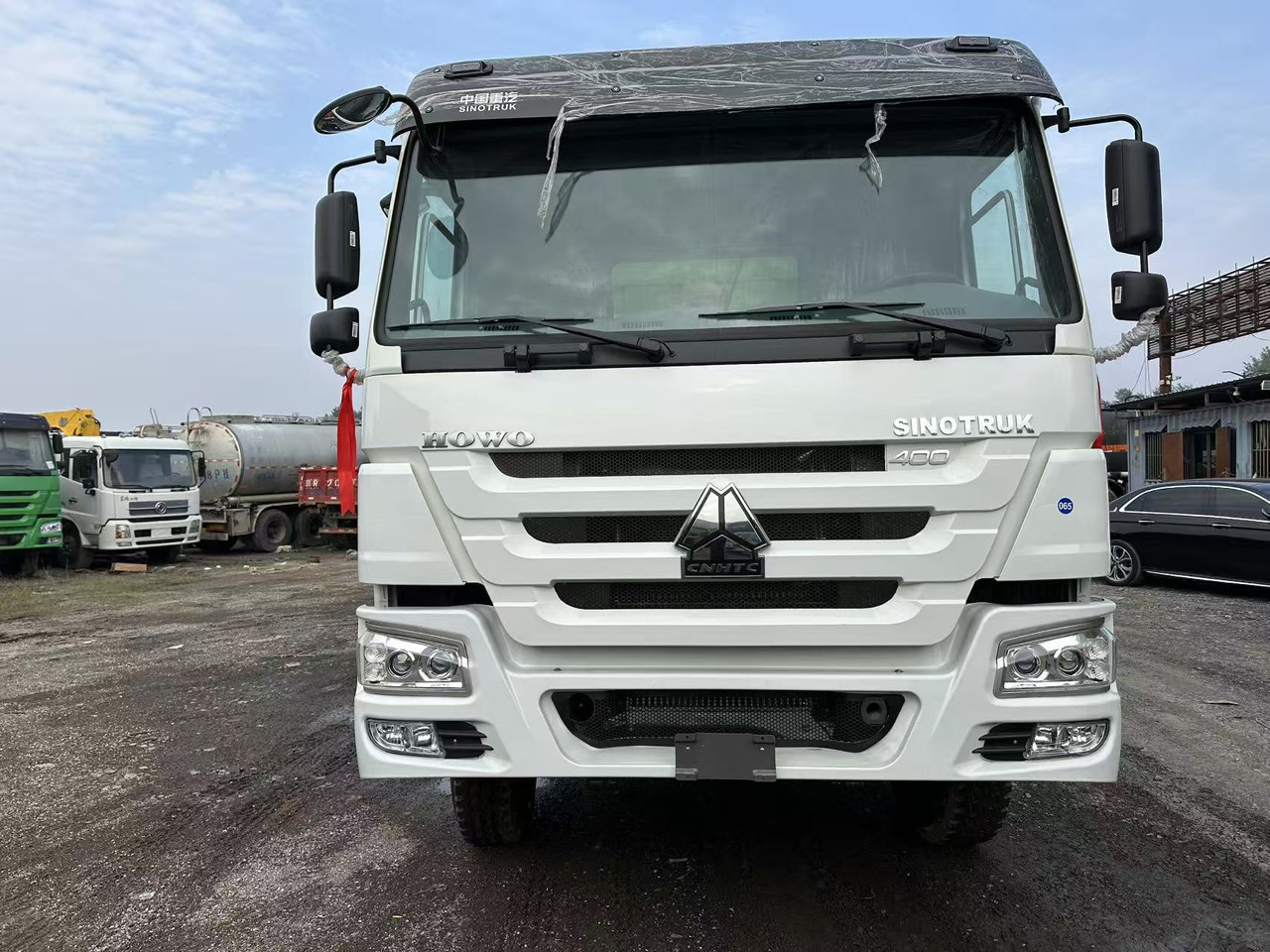 Leasing de SINOTRUK HOWO 400HP 6X4 Tipper Truck SINOTRUK HOWO 400HP 6X4 Tipper Truck: Foto 6