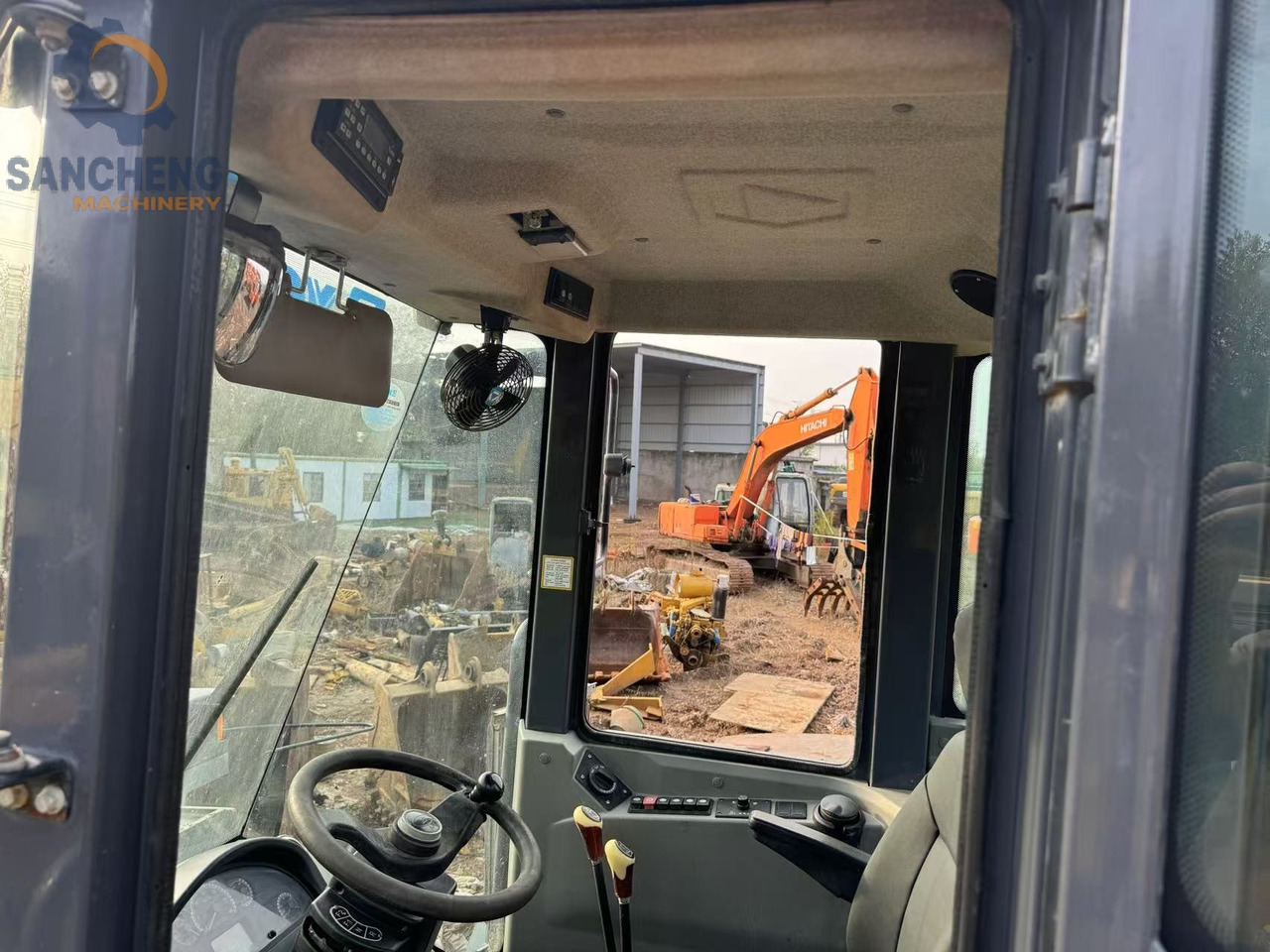 XCMG LW500F - Încărcător frontal pe pneuri: Foto 5 XCMG LW500F - Încărcător frontal pe pneuri: Foto 5