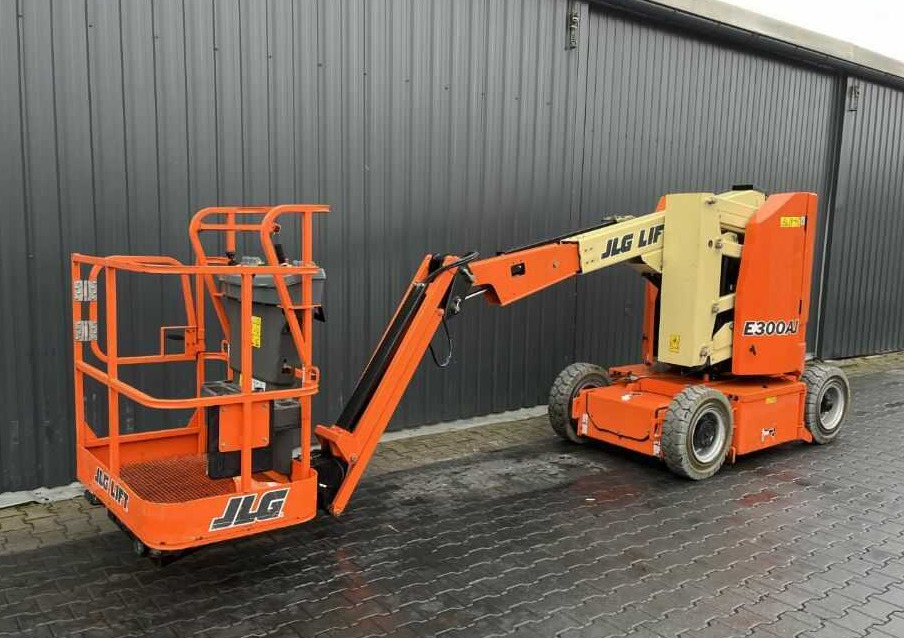 JLG E300AJ - Nacela articulata: Foto 1 JLG E300AJ - Nacela articulata: Foto 1