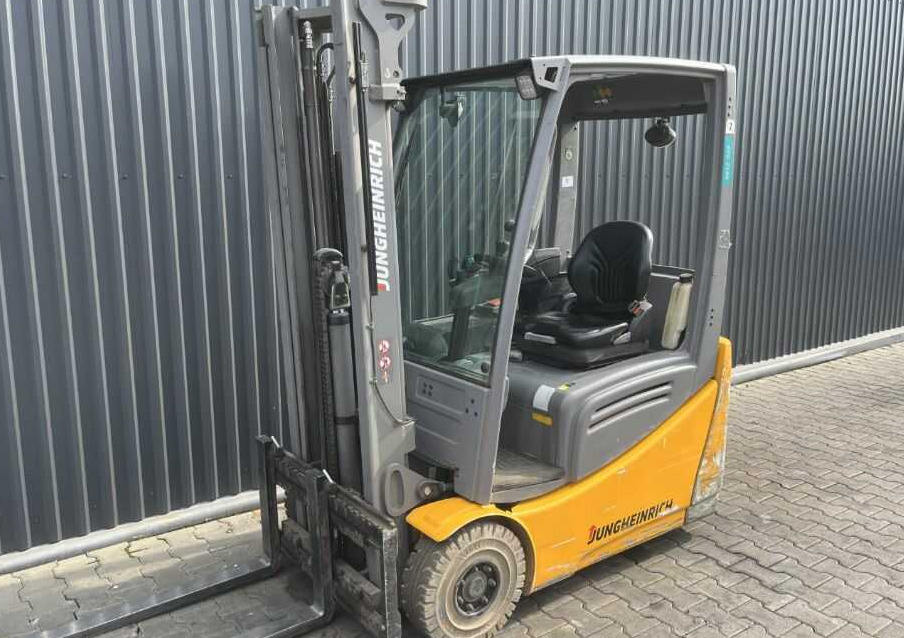 Jungheinrich EFG216k - Electrostivuitor: Foto 1 Jungheinrich EFG216k - Electrostivuitor: Foto 1