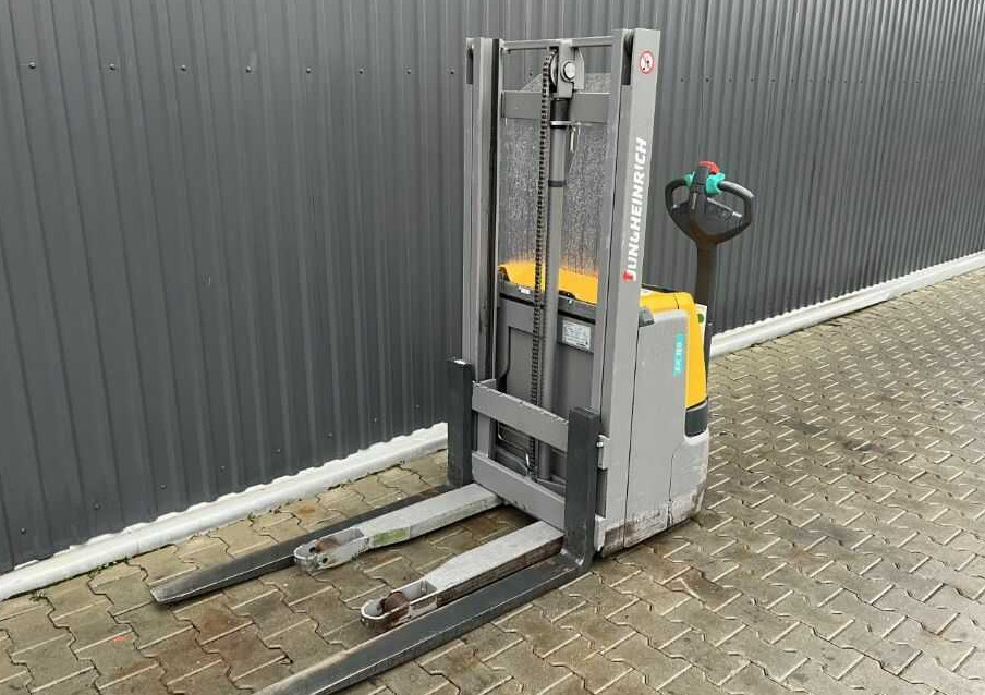 Jungheinrich EJC110 - Transpalet la mare înălţime: Foto 1 Jungheinrich EJC110 - Transpalet la mare înălţime: Foto 1