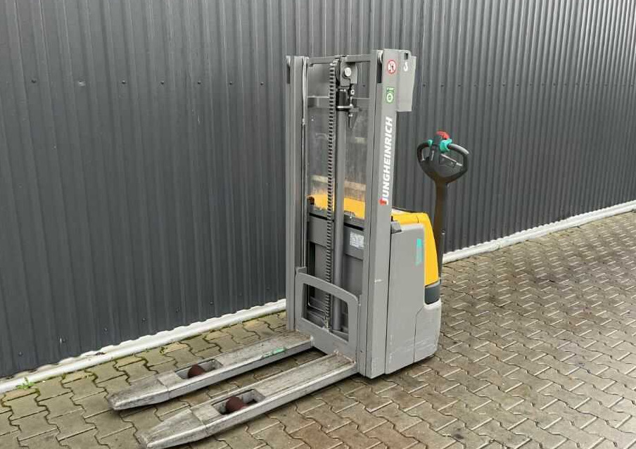 Jungheinrich EJC112 - Transpalet la mare înălţime: Foto 1 Jungheinrich EJC112 - Transpalet la mare înălţime: Foto 1