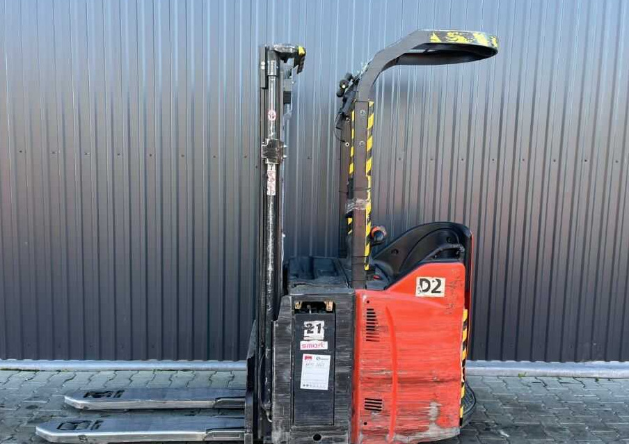 Linde D14SP - Transpalet la mare înălţime: Foto 2 Linde D14SP - Transpalet la mare înălţime: Foto 2