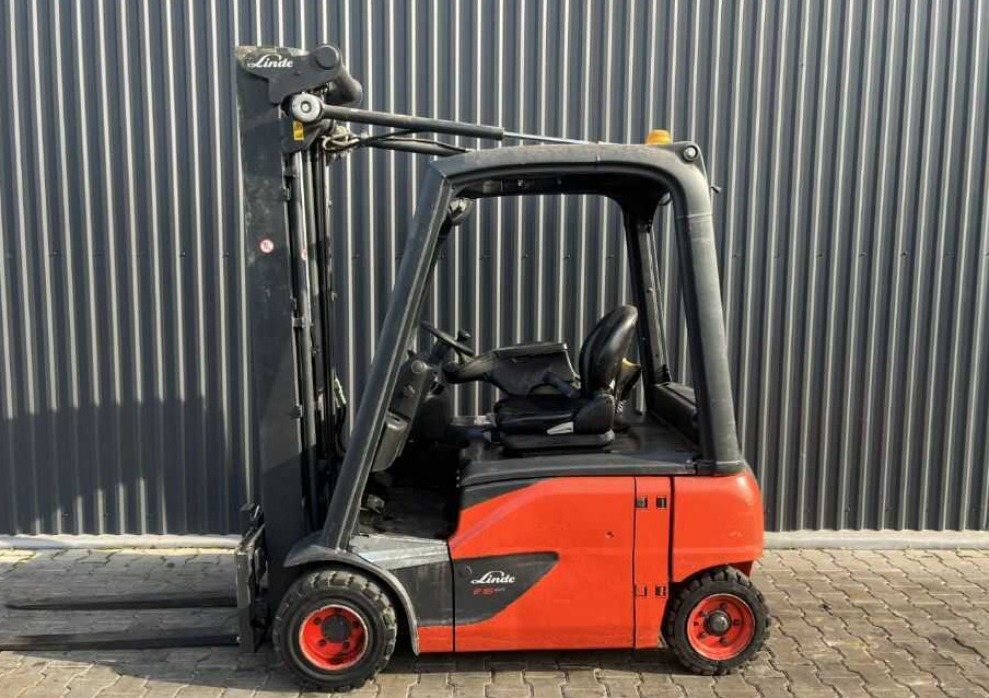 Linde E16P-02 - Electrostivuitor: Foto 2 Linde E16P-02 - Electrostivuitor: Foto 2