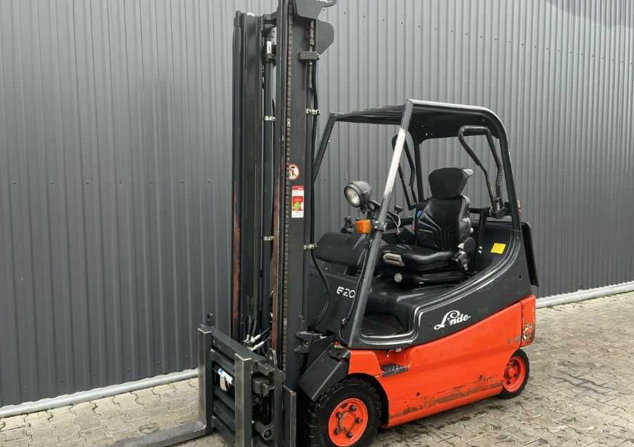 Linde E20 - Electrostivuitor: Foto 1 Linde E20 - Electrostivuitor: Foto 1