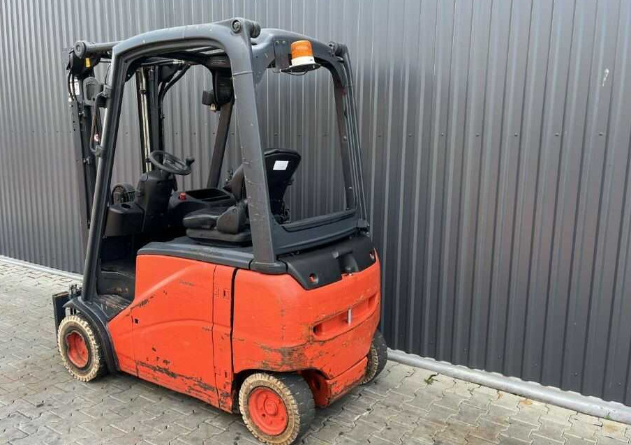 Linde E20PH - Electrostivuitor: Foto 3 Linde E20PH - Electrostivuitor: Foto 3