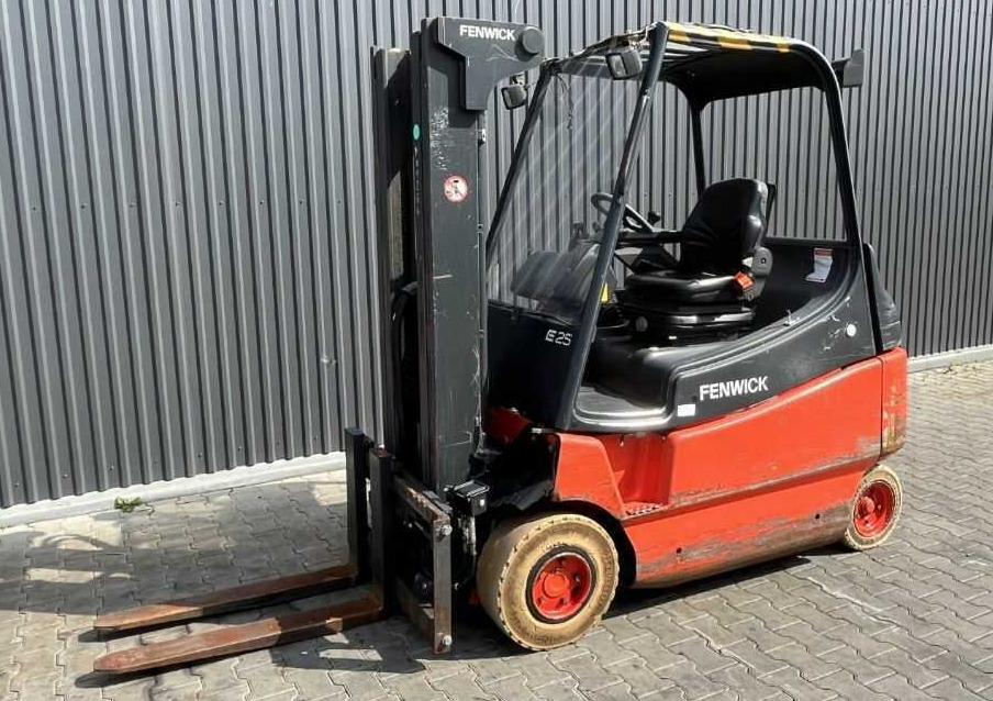 Linde E25 - Electrostivuitor: Foto 1 Linde E25 - Electrostivuitor: Foto 1
