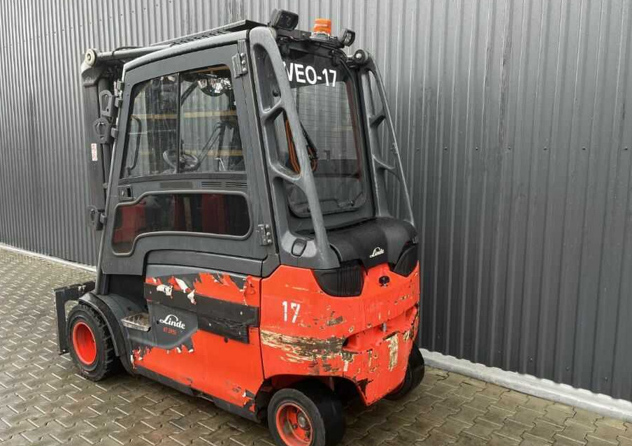 Linde E35HL-01 - Electrostivuitor: Foto 3 Linde E35HL-01 - Electrostivuitor: Foto 3