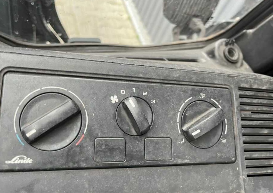 Linde E50HL-01 - Electrostivuitor: Foto 5 Linde E50HL-01 - Electrostivuitor: Foto 5