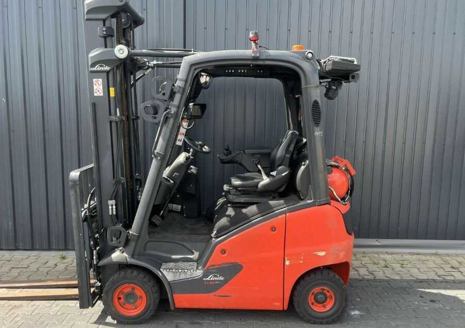 Linde H16T-01 - Stivuitor GPL: Foto 2 Linde H16T-01 - Stivuitor GPL: Foto 2