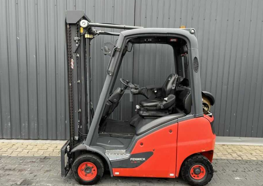 Linde H16T-01 - Stivuitor GPL: Foto 2 Linde H16T-01 - Stivuitor GPL: Foto 2