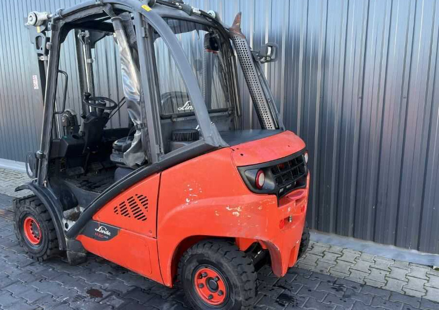 Linde H20D-02/600 - Stivuitor diesel: Foto 3 Linde H20D-02/600 - Stivuitor diesel: Foto 3